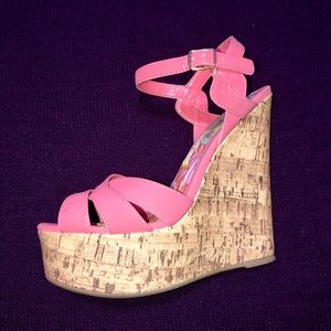 Charlotte Russe Pink Wedge 🌸
